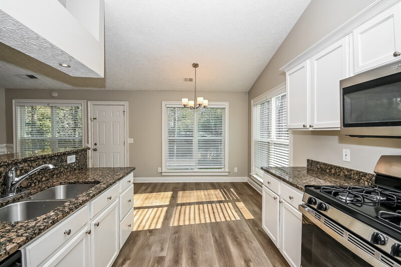 2,210/Mo, 3016 River Station Dr Woodstock, GA 30188 Kitchen View 2
