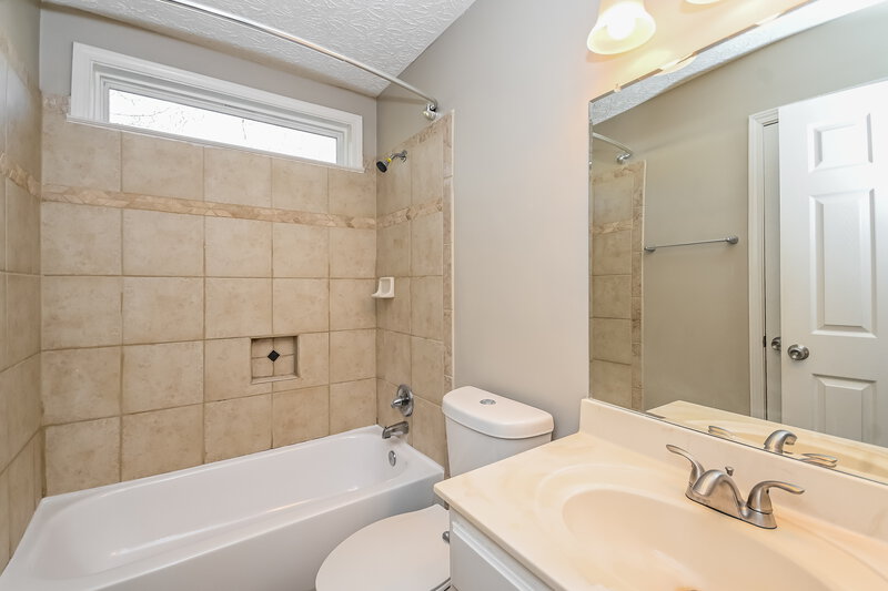2,210/Mo, 3016 River Station Dr Woodstock, GA 30188 Bathroom View