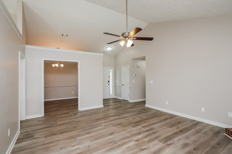 2,260/Mo, 5912 Sycamore Ridge Dr Sugar Hill, GA 30518 Living Room View