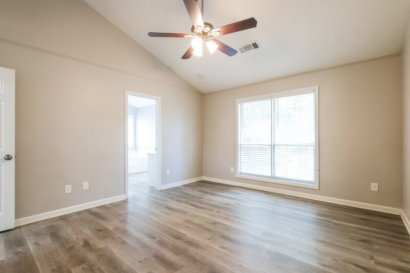 2,230/Mo, 5912 Sycamore Ridge Dr Sugar Hill, GA 30518 Main Bedroom View 2