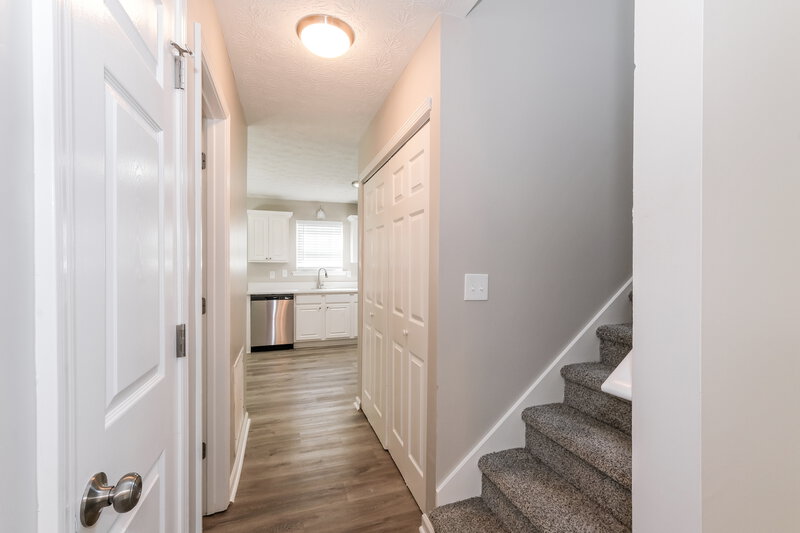 1,685/Mo, 150 N Greenfield Cir Covington, GA 30016 Foyer View