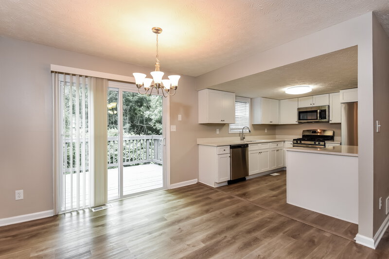 2,335/Mo, 2405 Betsy Ct SW Marietta, GA 30008 Dining Room View 2