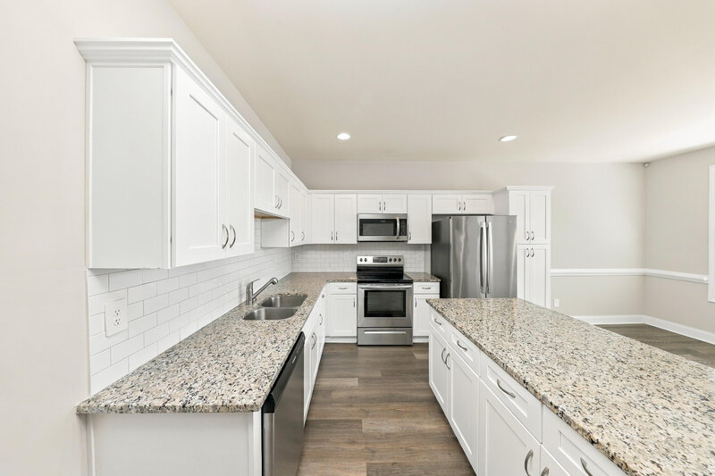2,235/Mo, 137 Red Branch Dr Villa Rica, GA 30180 Kitchen View
