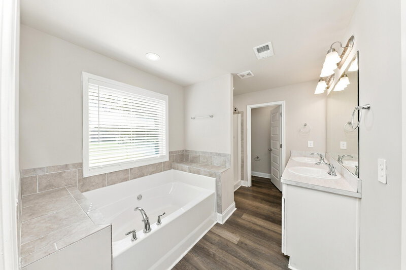 2,235/Mo, 137 Red Branch Dr Villa Rica, GA 30180 Primary Bathroom View