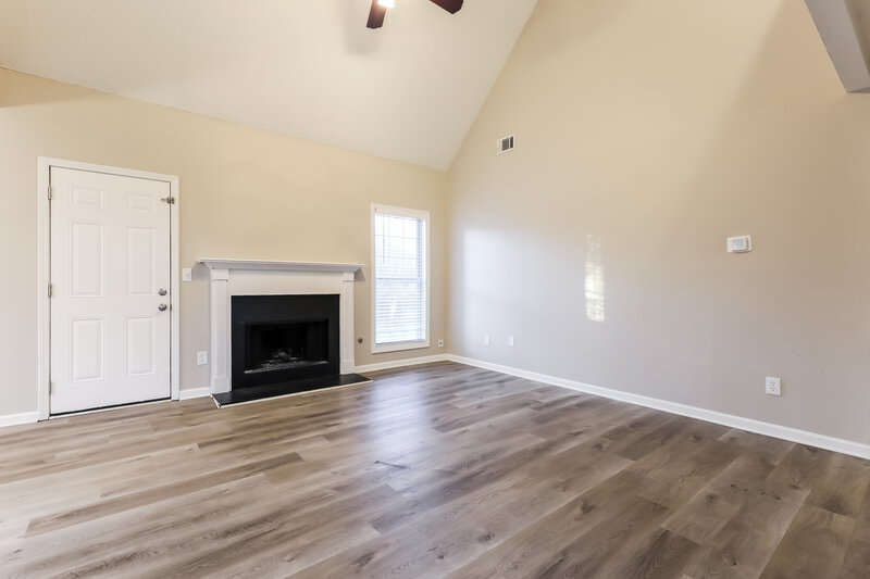 2,790/Mo, 1461 Starling Ct Hampton, GA 30228 Living Room View