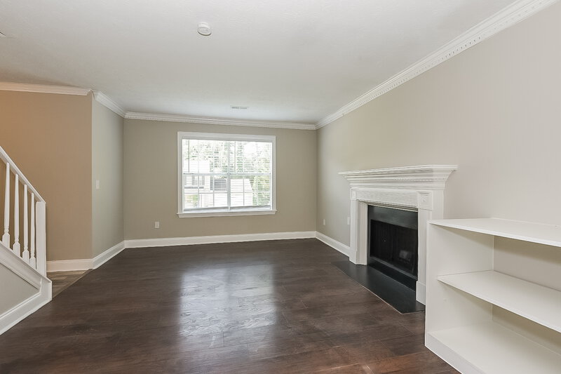 2,260/Mo, 885 Trace Cir NE Marietta, GA 30066 Living Room View 2