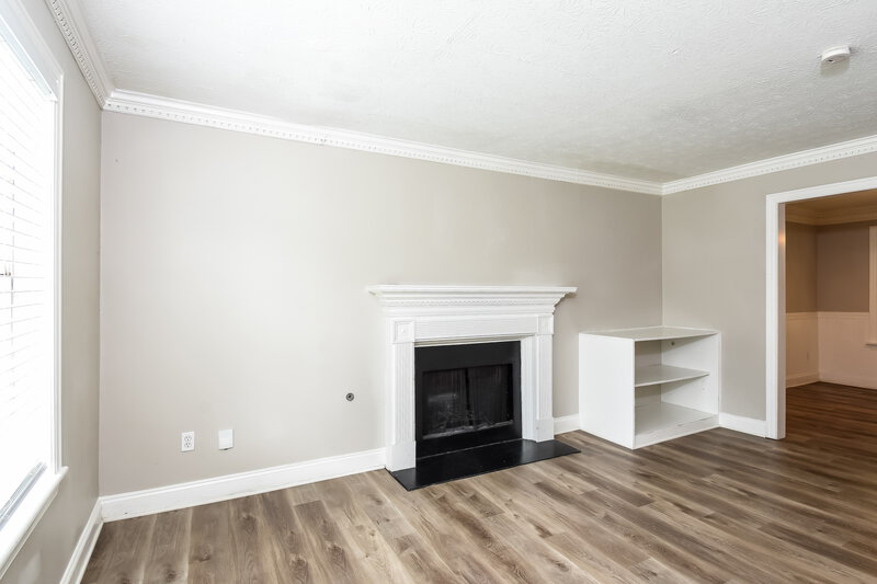 2,075/Mo, 885 Trace Cir NE Marietta, GA 30066 Living Room View