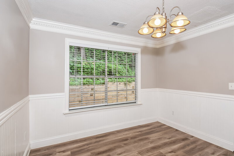2,075/Mo, 885 Trace Cir NE Marietta, GA 30066 Dining Room View