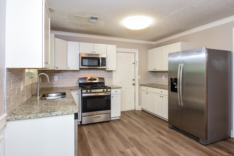 2,075/Mo, 885 Trace Cir NE Marietta, GA 30066 Kitchen View 2