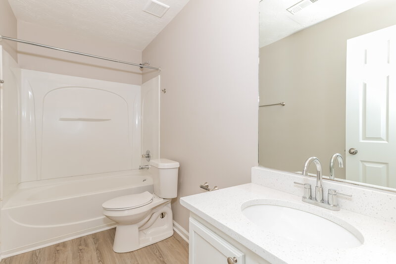 2,045/Mo, 5716 Sable Way Atlanta, GA 30349 Bathroom View