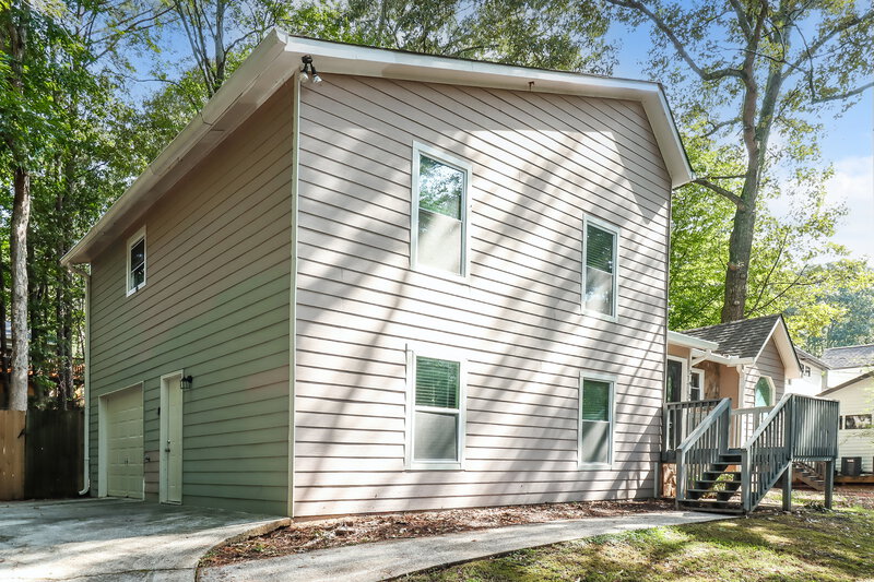 2,400/Mo, 392 Doeskin Ln SE Smyrna, GA 30082 Front View