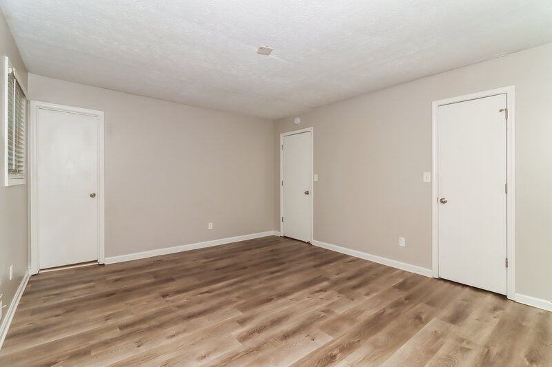 2,400/Mo, 392 Doeskin Ln SE Smyrna, GA 30082 Main Bedroom View 2