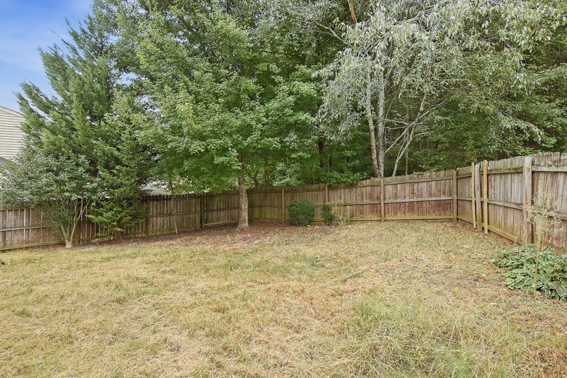 1,805/Mo, 136 Oak Grove Pl Acworth, GA 30102 Backyard View