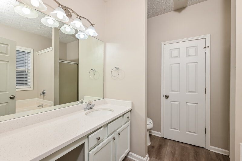 2,135/Mo, 715 Cool Weather Dr Lawrenceville, GA 30045 Main Bathroom View
