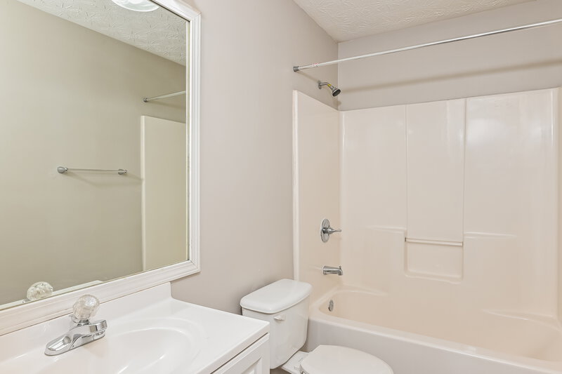 2,135/Mo, 715 Cool Weather Dr Lawrenceville, GA 30045 Bathroom View