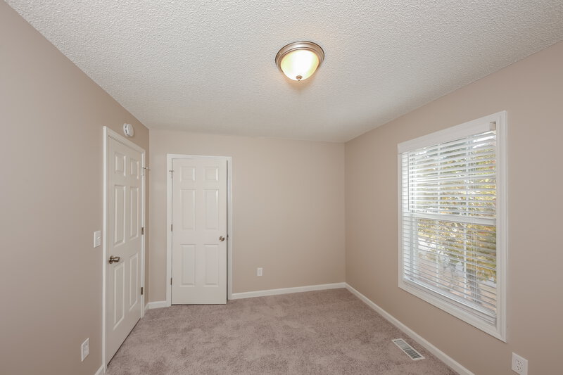 2,190/Mo, 1622 Cumberland Club Rd SW Marietta, GA 30008 Bedroom View