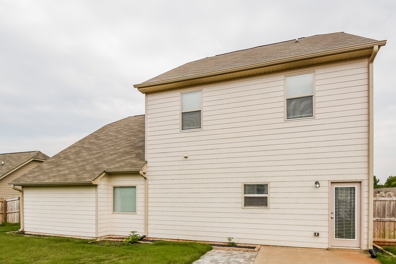 2,280/Mo, 41 Winding Flower Walk Adairsville, GA 30103 Rear View