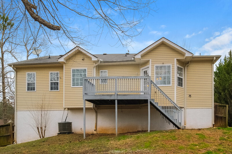 2,710/Mo, 215 Mountain Ln Covington, GA 30016 Rear View
