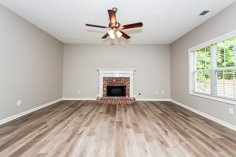 2,425/Mo, 198 Babbling Brook Dr McDonough, GA 30252 Living Room View 2