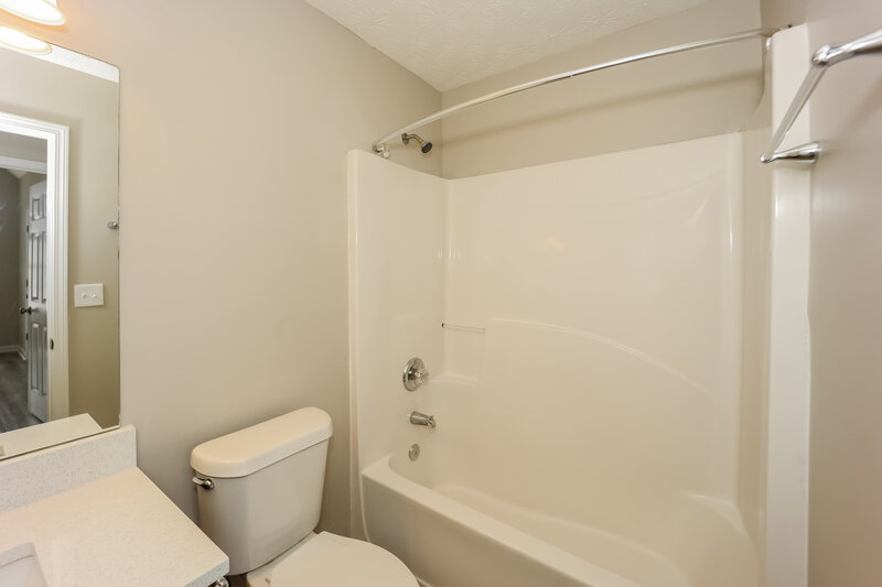 2,575/Mo, 357 Cobblestone Ct Hampton, GA 30228 Bathroom View