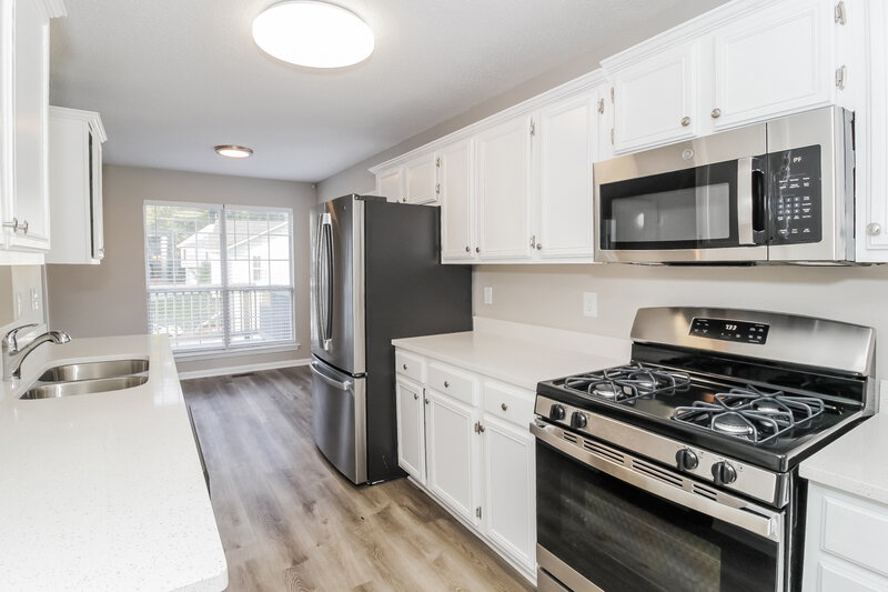 2,265/Mo, 1426 Paddocks Way Powder Springs, GA 30127 Kitchen View