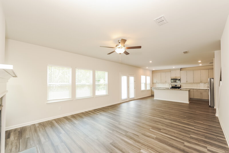 2,435/Mo, 5828 Hackberry Lane Braselton, GA 30517 Living Room View 2