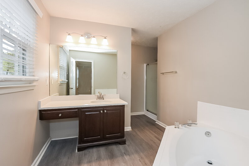 1,770/Mo, 107 Oakridge Dr SE Cartersville, GA 30121 Main Bedroom View 3