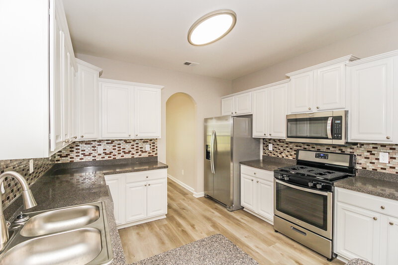 1,980/Mo, 105 Hilo Ct Carrollton, GA 30116 Kitchen View 2