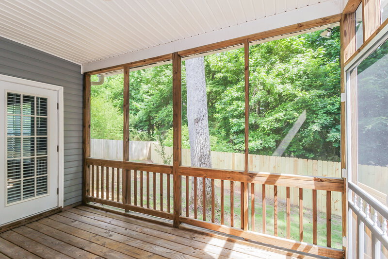 1,980/Mo, 105 Hilo Ct Carrollton, GA 30116 Sun Room View