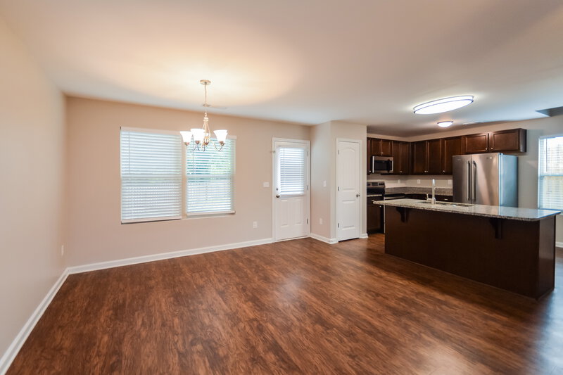 1,980/Mo, 255 Eagles Pkwy Covington, GA 30014 Dining Room View