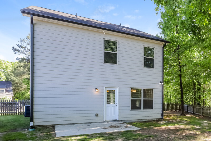 1,975/Mo, 255 Eagles Pkwy Covington, GA 30014 Rear View