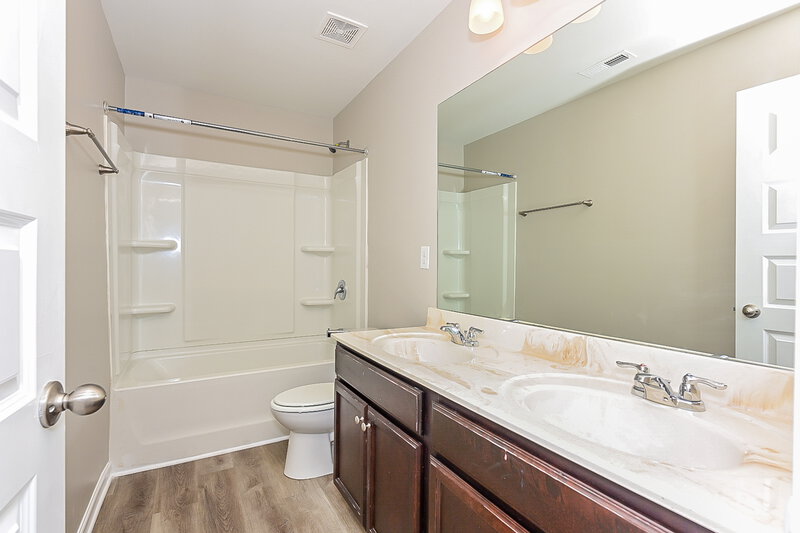 2,940/Mo, 360 Lossie Ln McDonough, GA 30253 Bathroom View