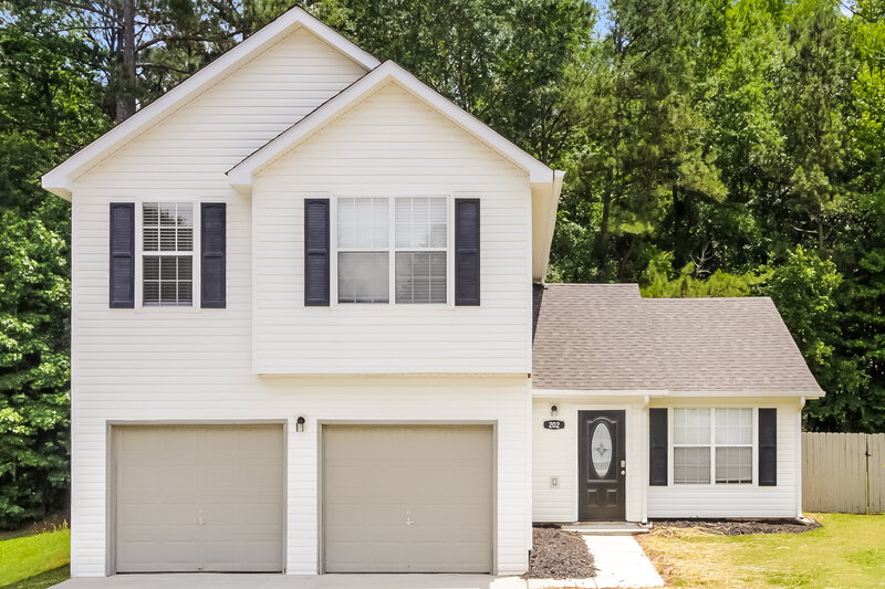 2,005/Mo, 202 Goldleaf Dr Hampton, GA 30228 External View