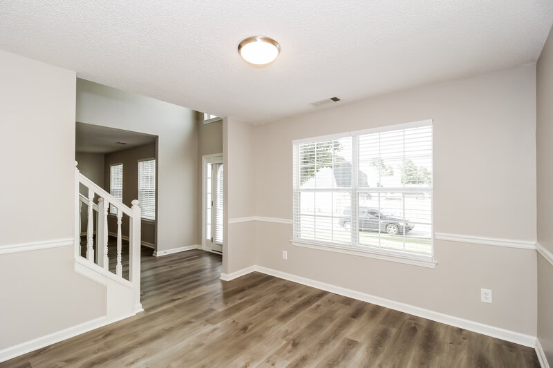 3,330/Mo, 4756 Buffalo St Fairburn, GA 30213 Living Room View 2