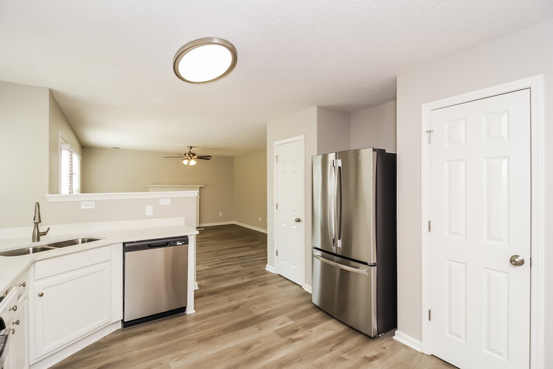 3,330/Mo, 4756 Buffalo St Fairburn, GA 30213 Kitchen View 3