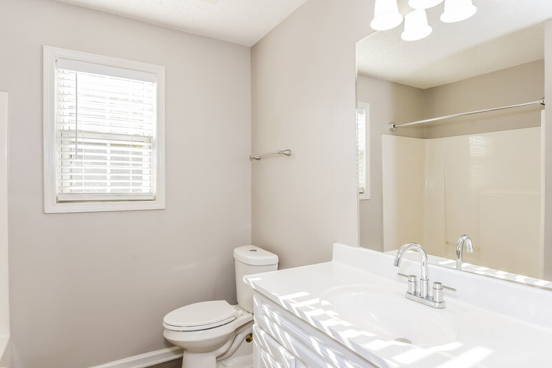 2,030/Mo, 2045 Reserve Pkwy McDonough, GA 30253 Bathroom View