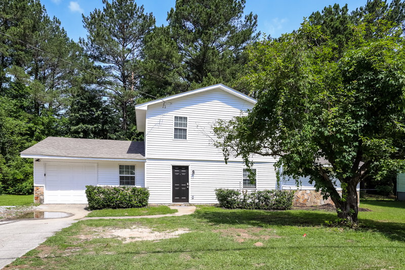 1,750/Mo, 2995 Creel Rd College Park, GA 30349 External View