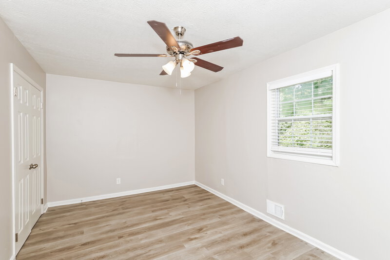 1,750/Mo, 2995 Creel Rd College Park, GA 30349 Main Bedroom View 2