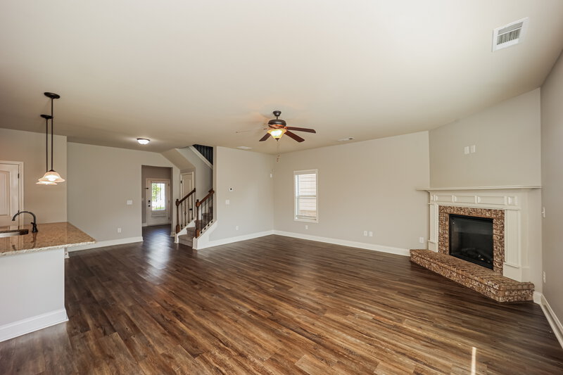 2,385/Mo, 2020 Bridgewater Pass Hampton, GA 30228 Living Room View
