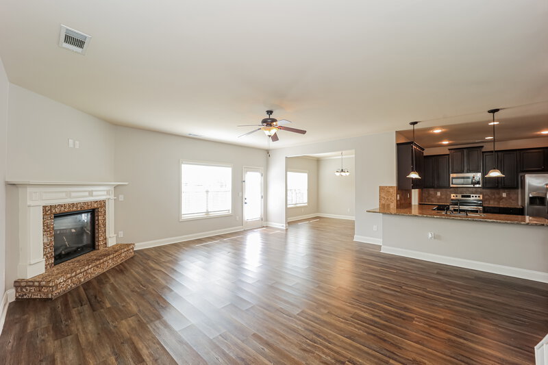 2,385/Mo, 2020 Bridgewater Pass Hampton, GA 30228 Living Room View 3