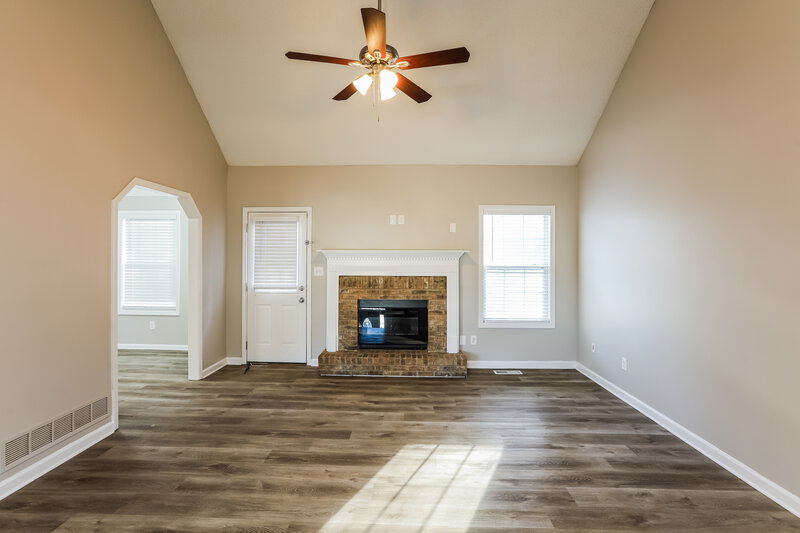 1,935/Mo, 102 Dylan Way Bremen, GA 30110 Living Room View