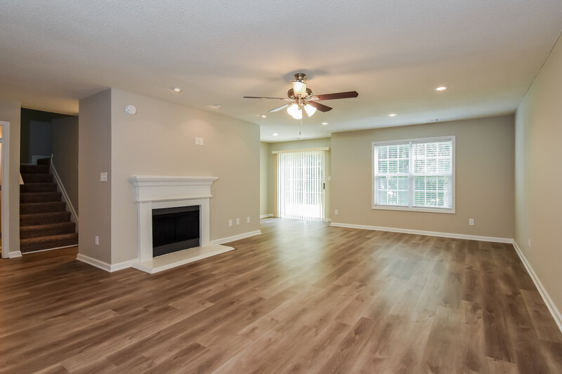 1,855/Mo, 6592 Lake Mill Trce Lithonia, GA 30038 Living Room View 3