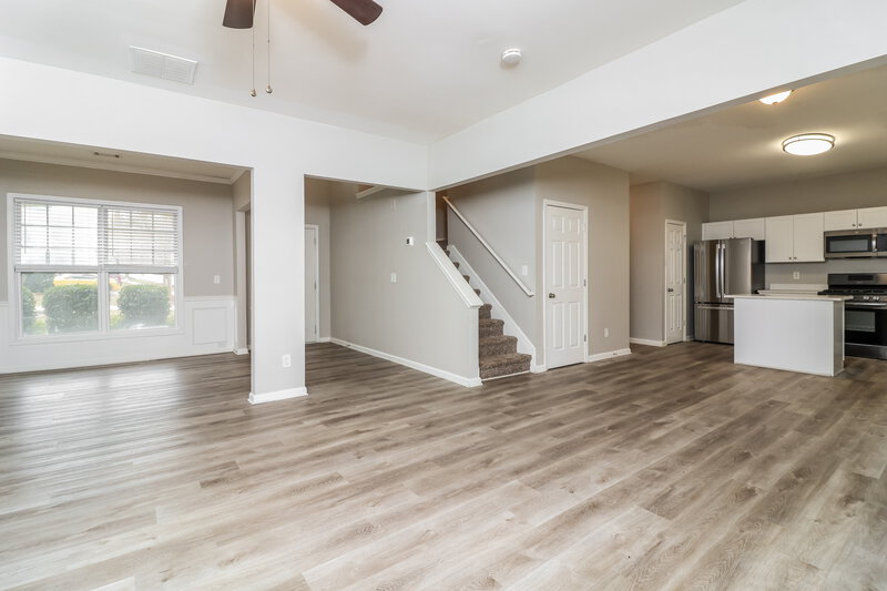 2,780/Mo, 3643 Uppark Dr Atlanta, GA 30349 Living Room View 2