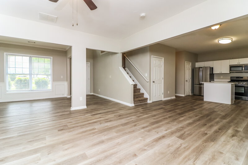 2,085/Mo, 3643 Uppark Dr Atlanta, GA 30349 Living Room View 2