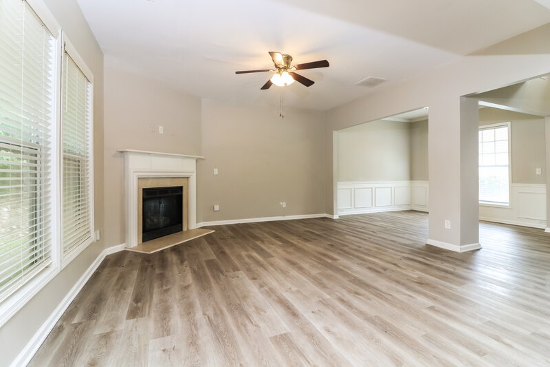2,085/Mo, 3643 Uppark Dr Atlanta, GA 30349 Living Room View 3