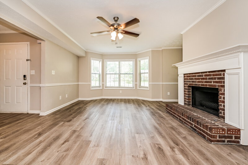 2,580/Mo, 626 Ambrose Ln Peachtree City, GA 30269 Living Room View