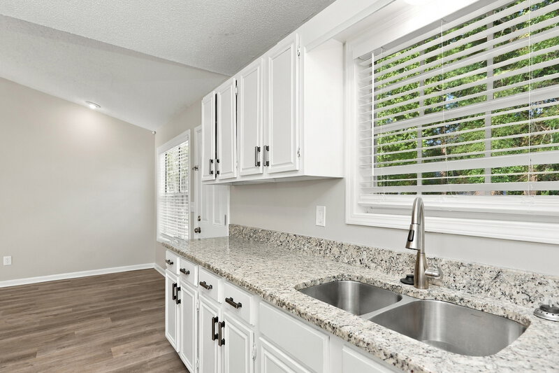 1,875/Mo, 4961 Hampstead Ln Acworth, GA 30101 Kitchen View 3