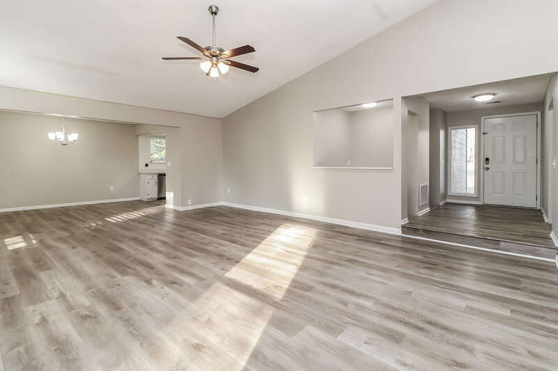 2,045/Mo, 4795 Jamerson Forest Cir Marietta, GA 30066 Living Room View