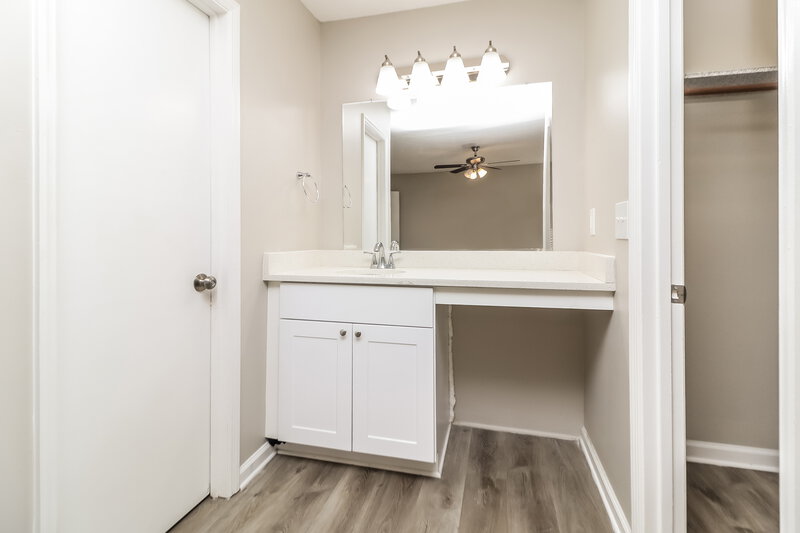 2,045/Mo, 4795 Jamerson Forest Cir Marietta, GA 30066 Main Bathroom View 2