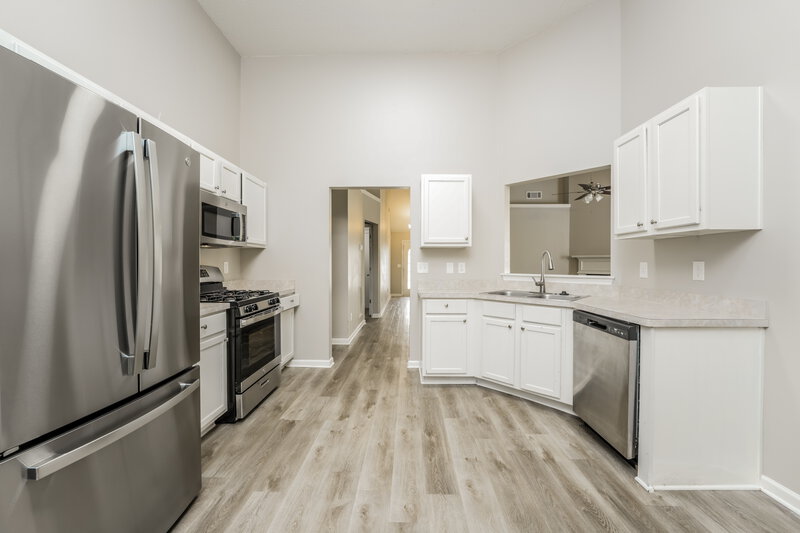 3,200/Mo, 1297 Millstone Way Lithonia, GA 30058 Kitchen View 2